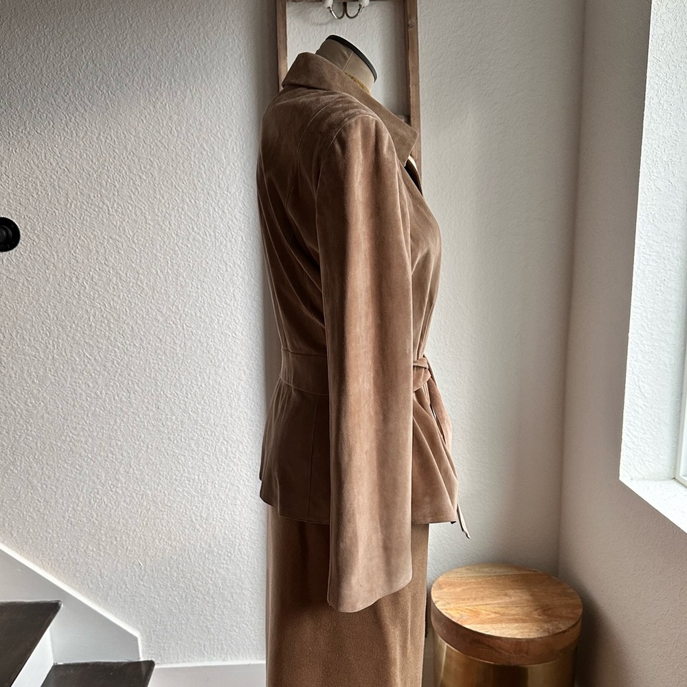 GUCCI Tan Suede Leather Belted jacket NWT sz: EU 48 or US sz: 8 - Picture 7 of 13